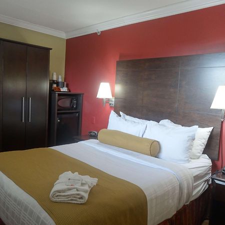 Best Western Plus Боуменвилл Экстерьер фото