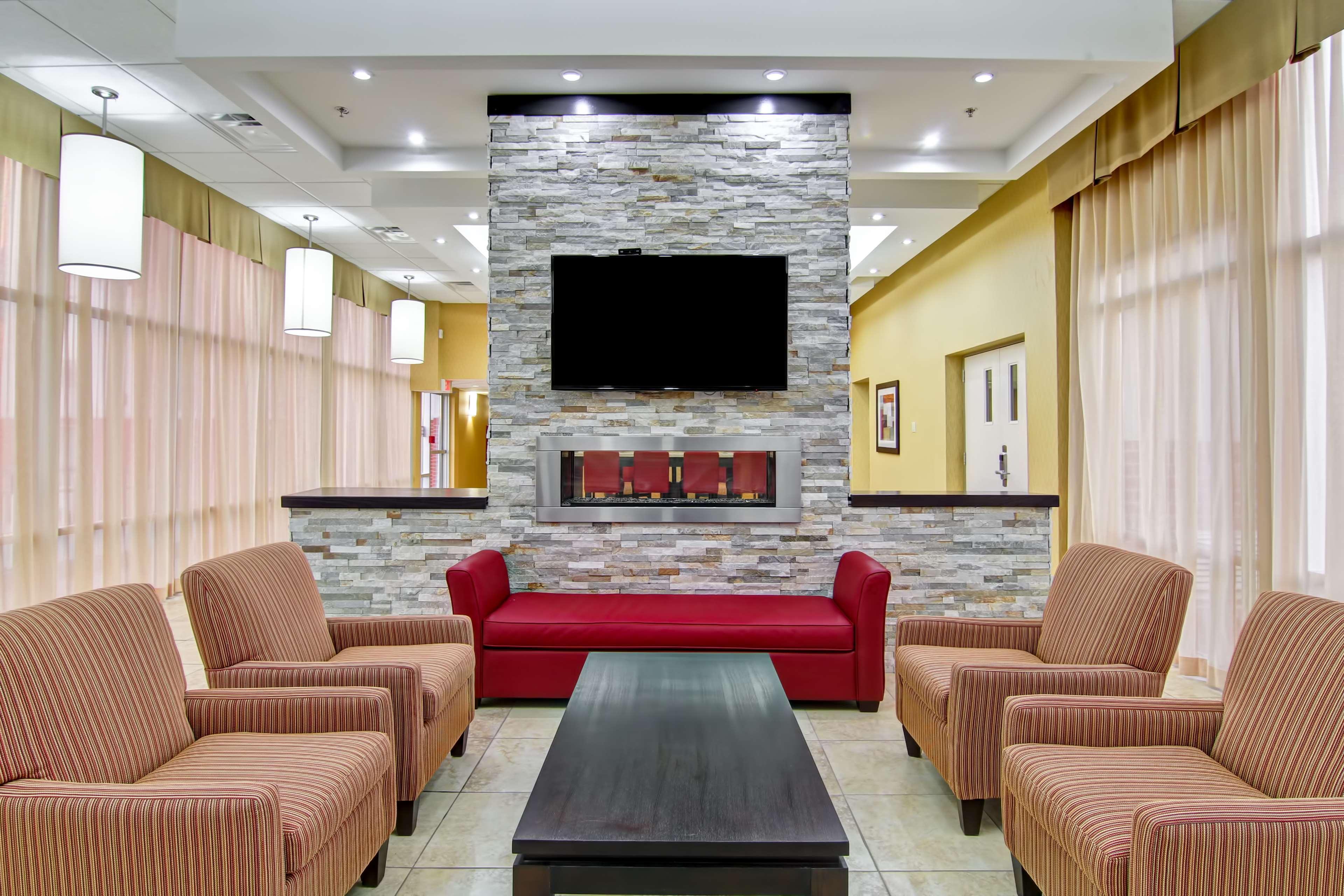 Best Western Plus Боуменвилл Экстерьер фото