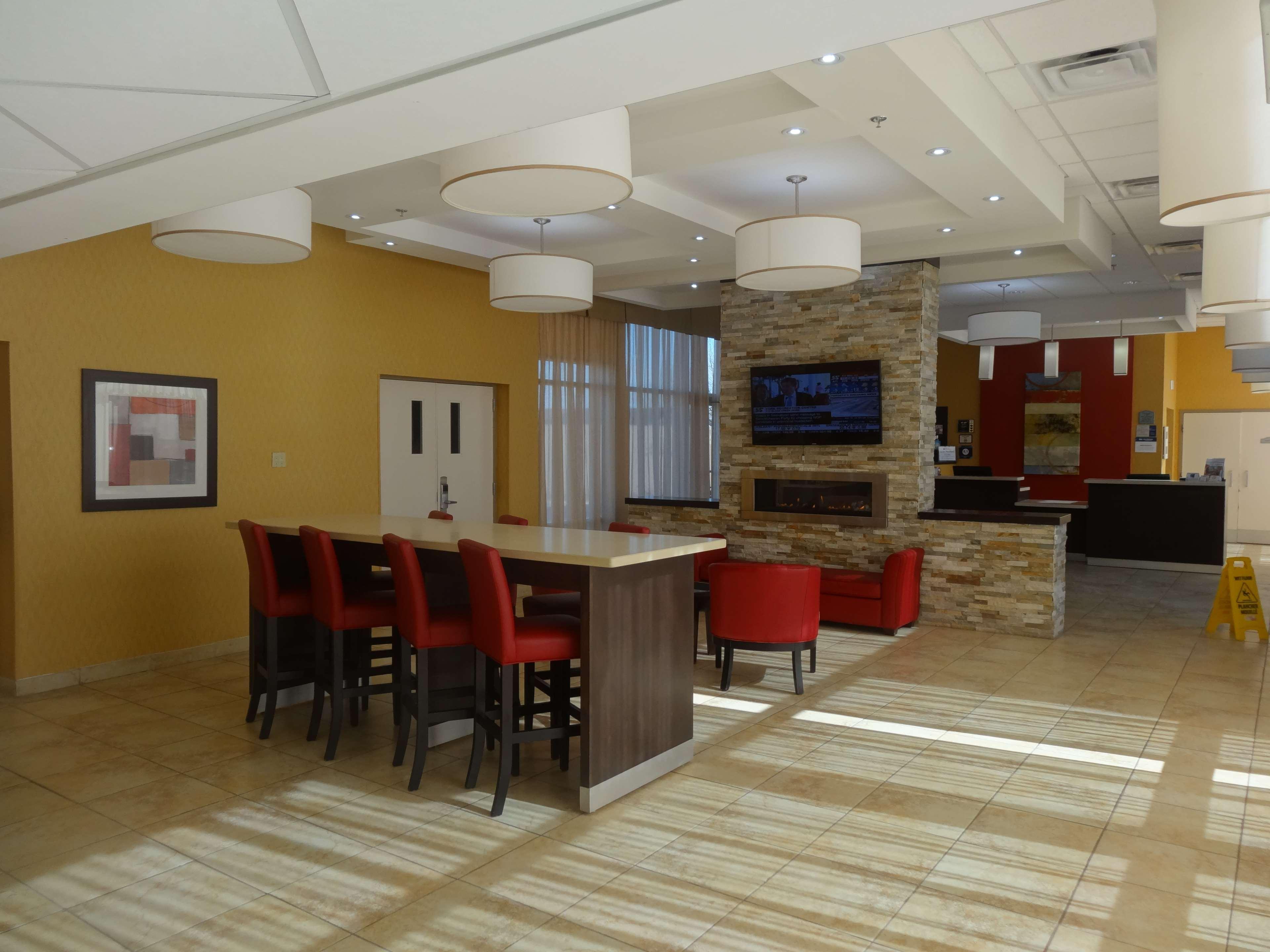 Best Western Plus Боуменвилл Экстерьер фото